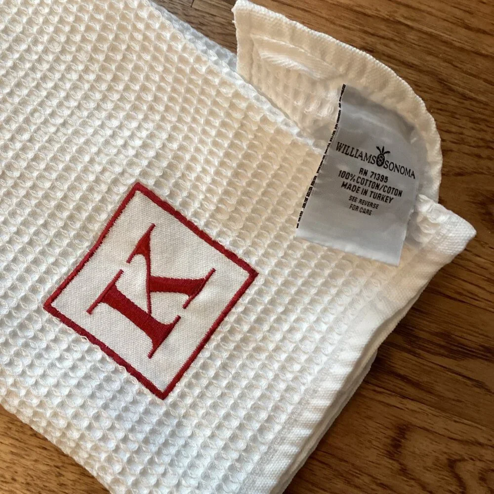 NEW! WILLIAMS SONOMA COTTON WAFFLE WEAVE MONOGRAM KITCHEN TOWEL in WHITE 